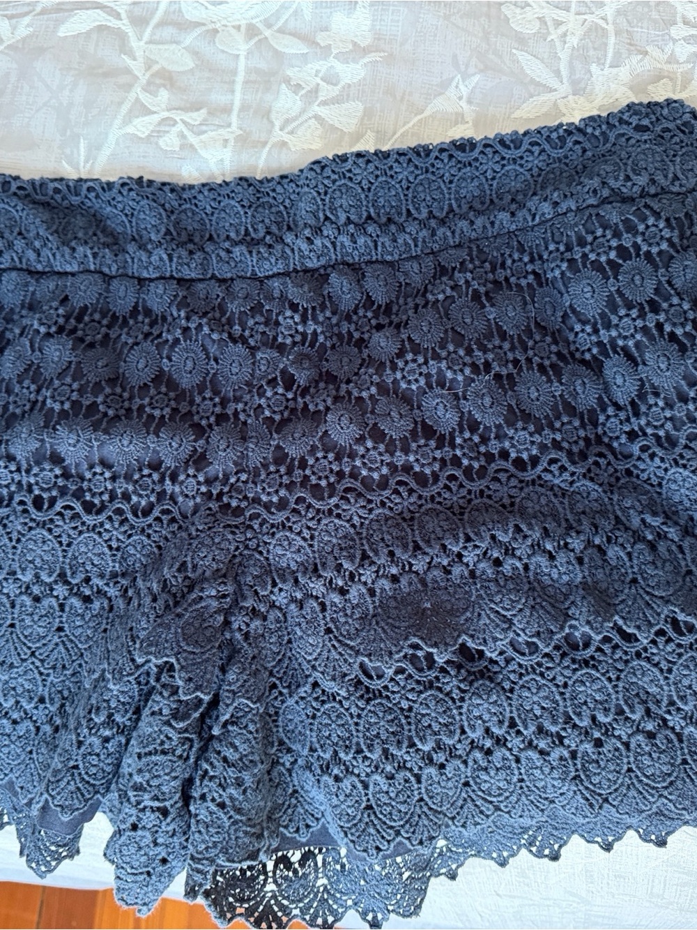 Ann Taylor Loft. Lace shorts. 14